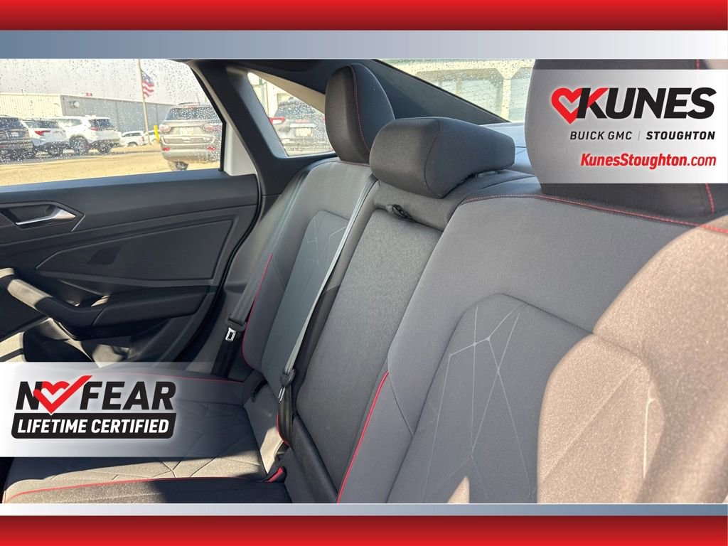 Used 2024 Volkswagen Jetta GLI 40th Anniversary Edition image 38