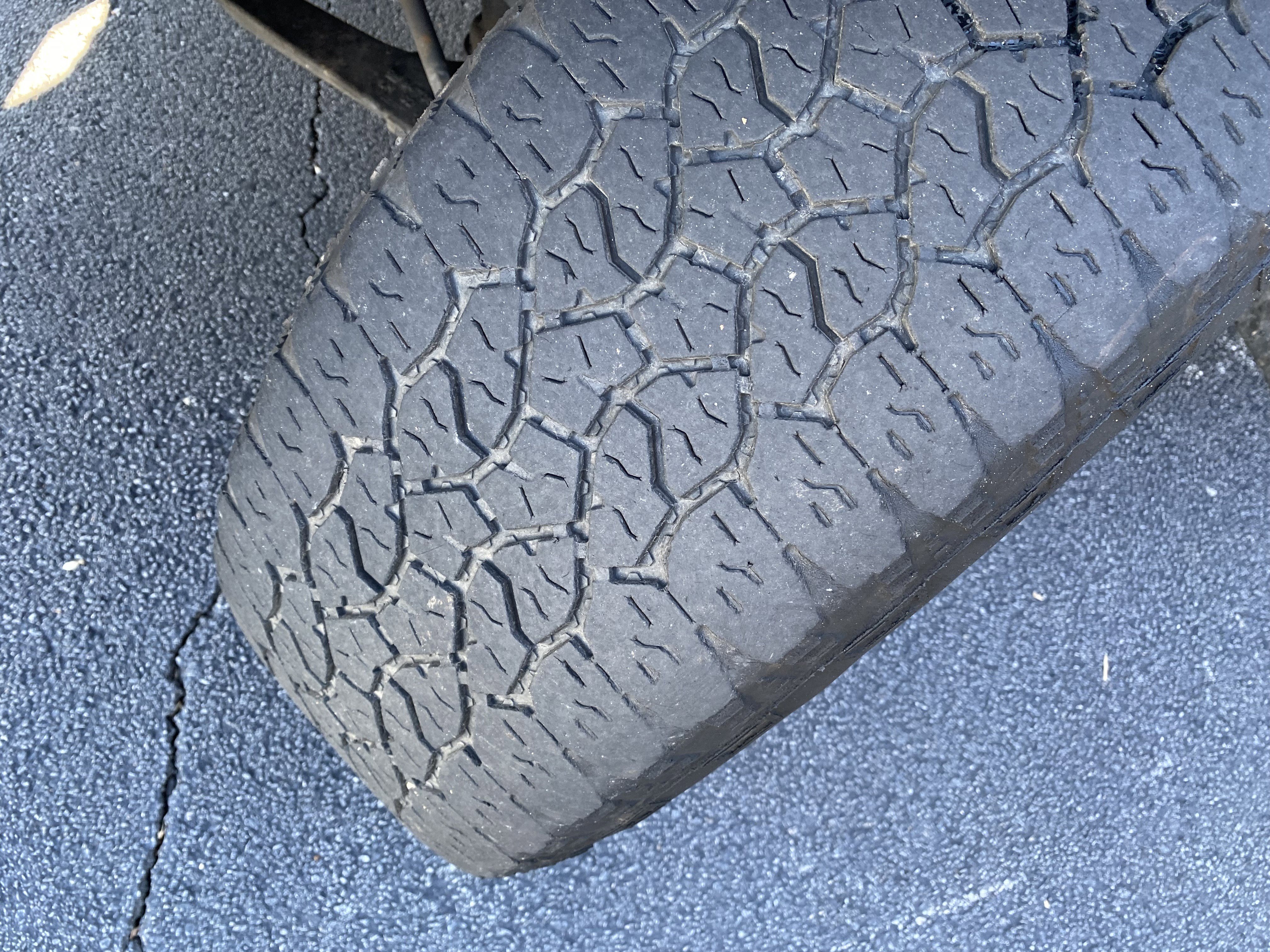 Used 2024 Chevrolet Silverado 2500 Custom w/ Custom Value Package image 12