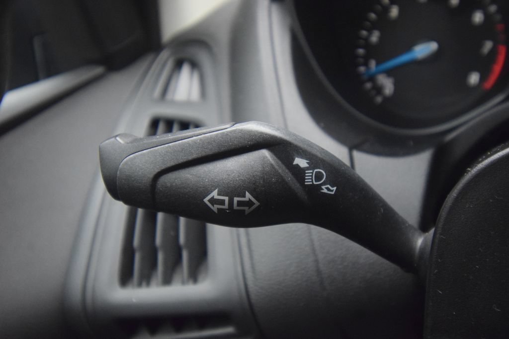 Used 2013 Ford Focus S FWD image 28