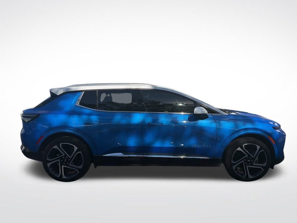 Used 2025 Chevrolet Equinox EV LT w/ Convenience Package II image 4