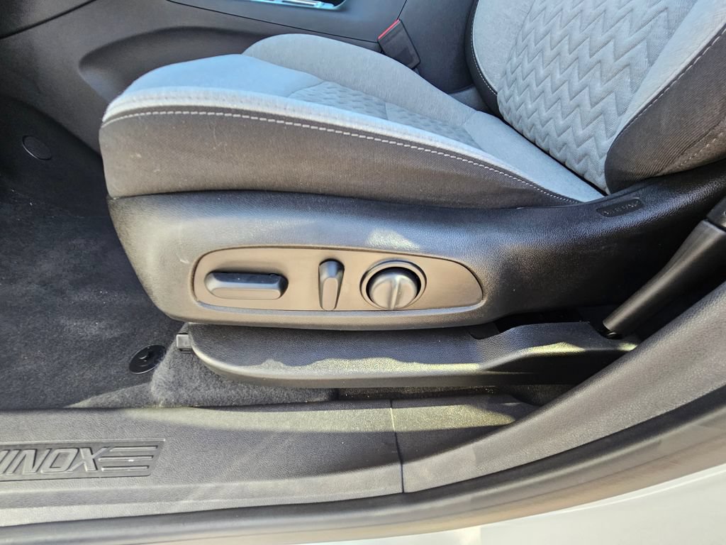 Certified 2022 Chevrolet Equinox LT FWD image 10