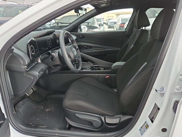 New 2026 Hyundai Elantra SEL FWD image 4