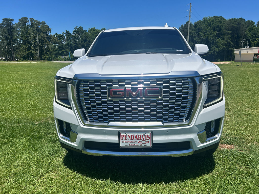 Used 2023 GMC Yukon Denali w/ Max Trailering Package AWD/4WD image 3