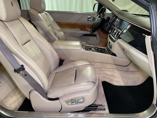Used 2014 Rolls-Royce Wraith image 24