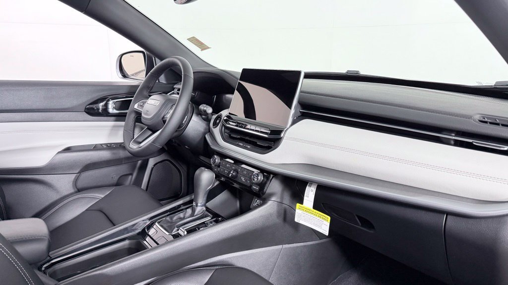 New 2026 Jeep Compass Limited AWD/4WD image 31