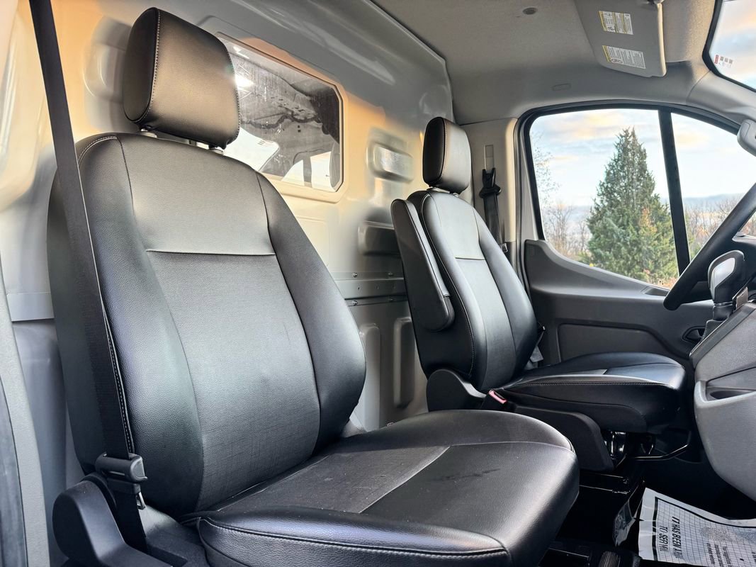 Used 2024 Ford Transit 150 Low Roof image 33