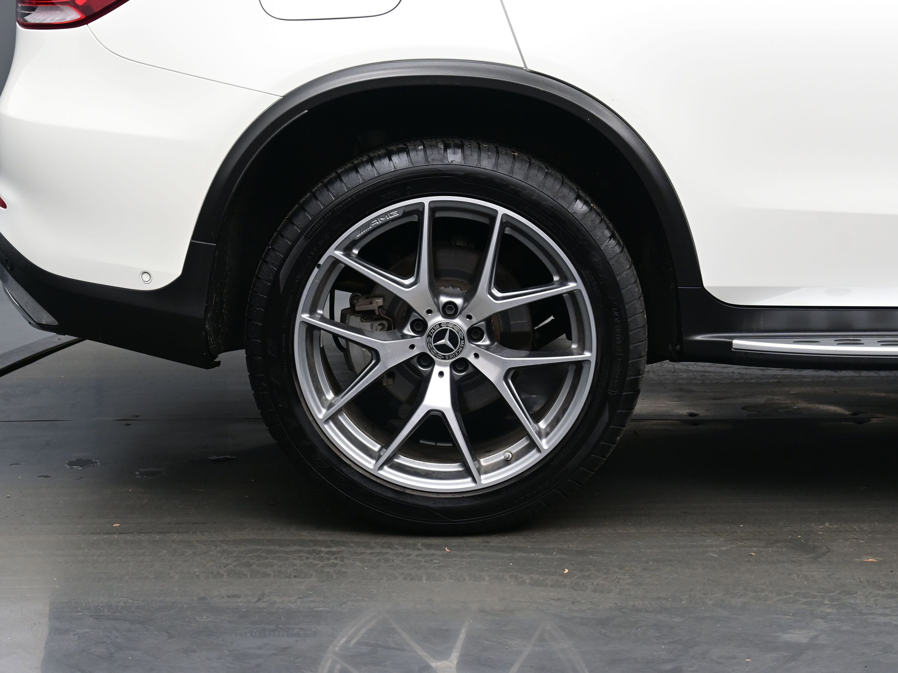 Used 2022 Mercedes-Benz GLC 300 4MATIC image 9