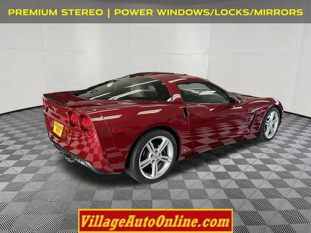 Used 2009 Chevrolet Corvette Coupe w/ Preferred Equipment Group RWD image 4