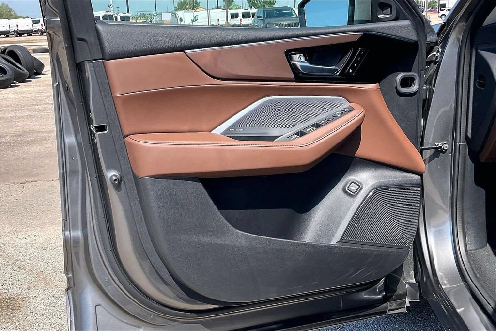 Used 2025 Acura MDX FWD w/ Technology Package image 17