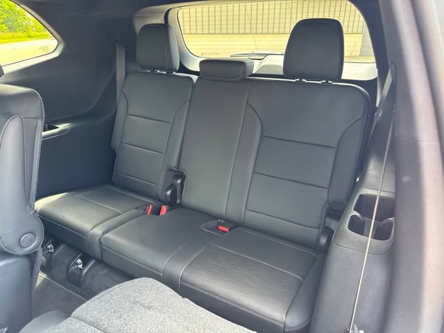 Used 2025 Buick Enclave Sport Touring w/ Power Package FWD image 19