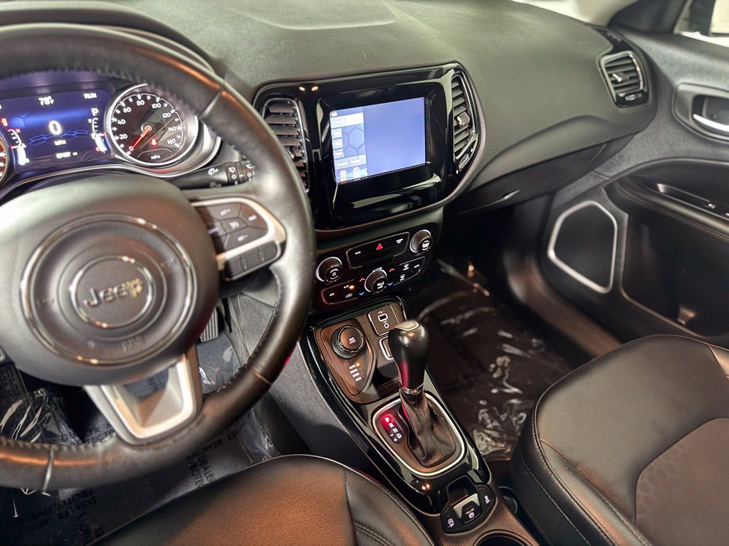 Used 2019 Jeep Compass Latitude AWD/4WD image 16