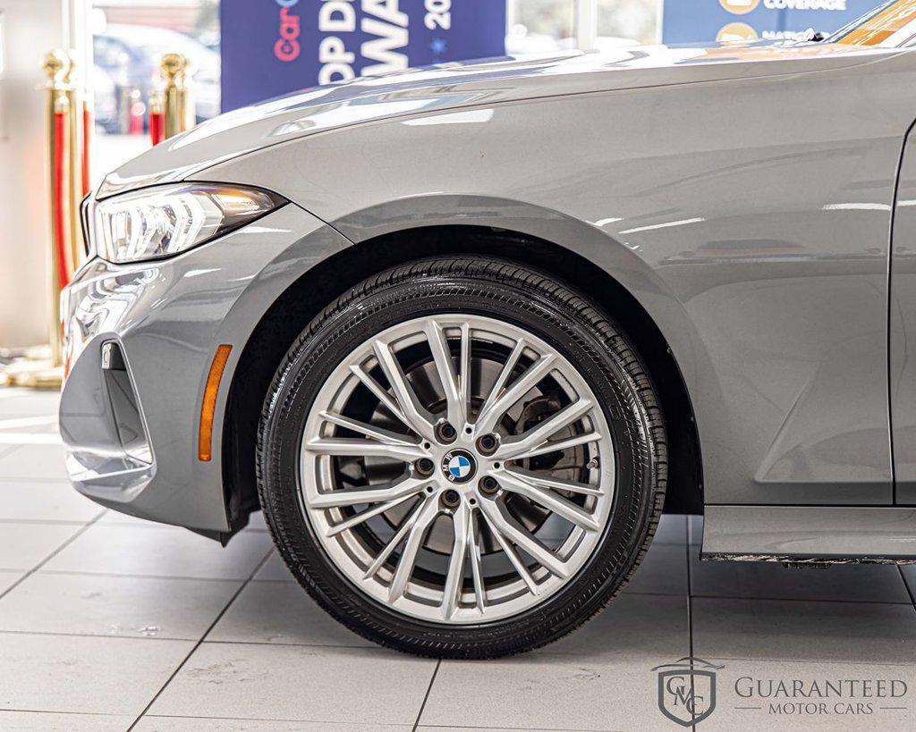 Used 2024 BMW 330i xDrive Sedan w/ Convenience Package AWD/4WD image 7
