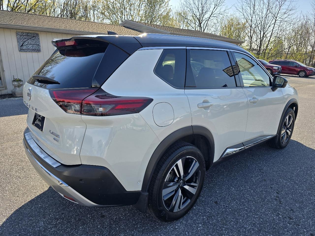 Used 2023 Nissan Rogue Platinum w/ Platinum Premium Package AWD/4WD image 11