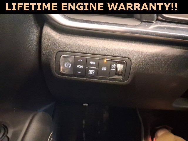 Used 2025 GMC Terrain Elevation image 17