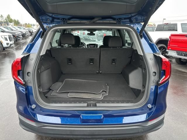 Used 2023 GMC Terrain SLE w/ Driver Convenience Package AWD/4WD image 15