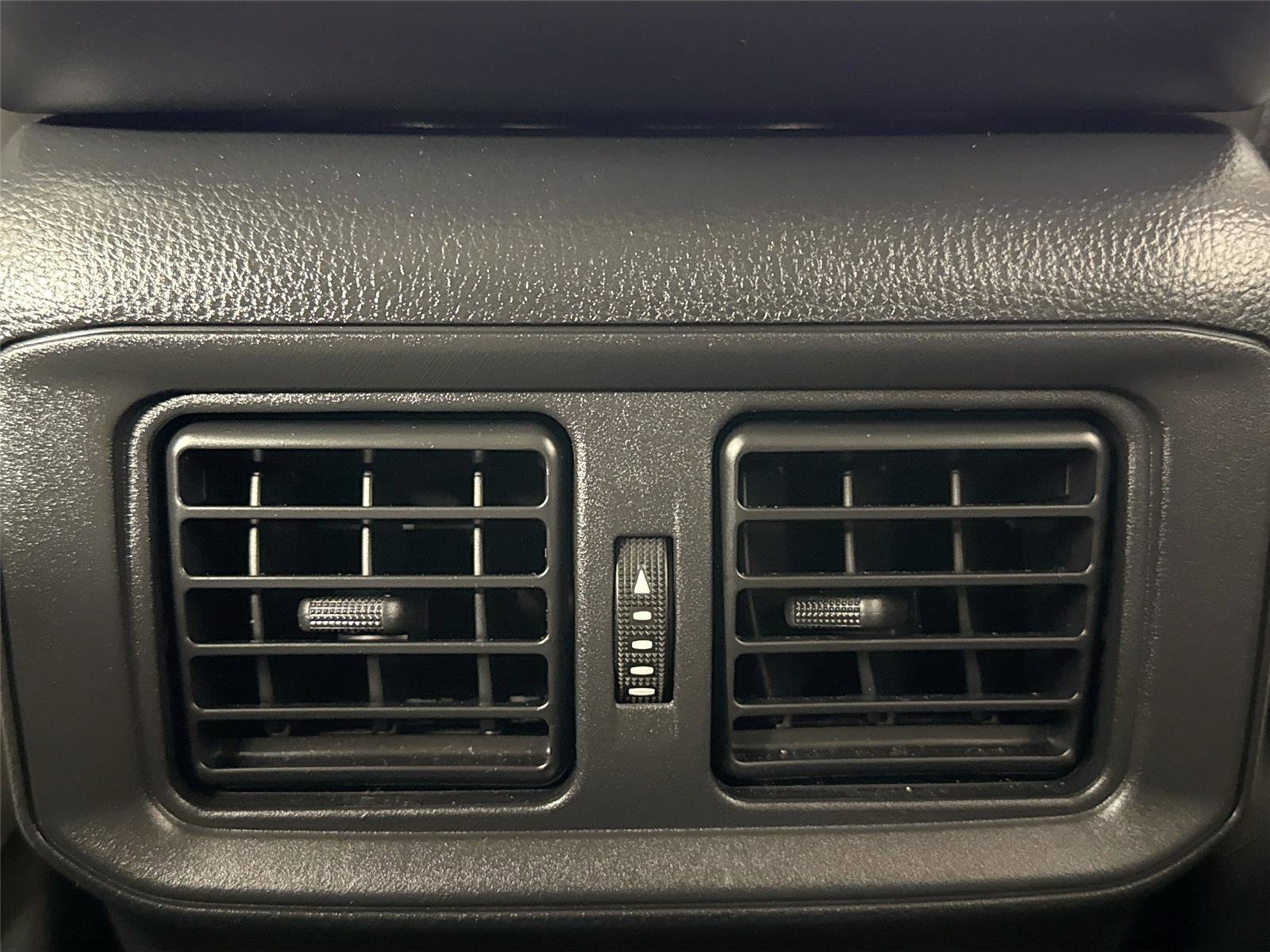 Used 2022 Toyota RAV4 Limited image 50