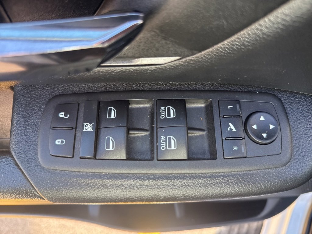 Used 2023 RAM 1500 Big Horn image 24