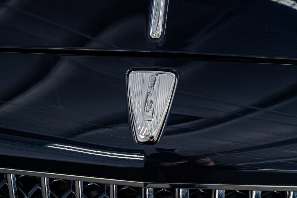 Used 2020 Bentley Flying Spur W12 image 17