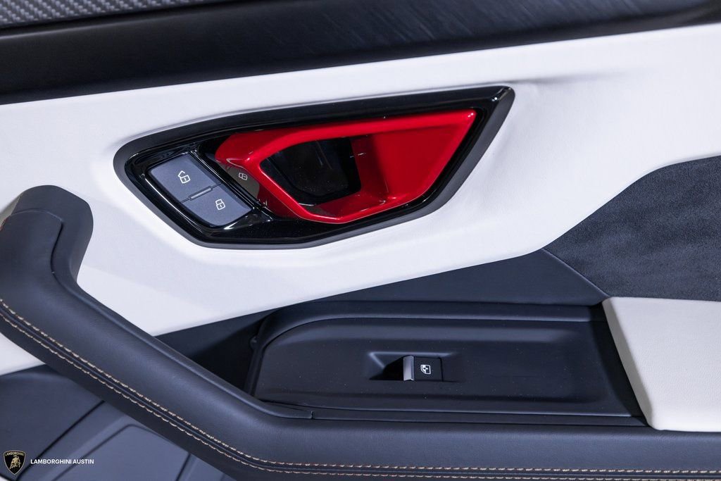Used 2024 Lamborghini Urus S AWD/4WD image 44