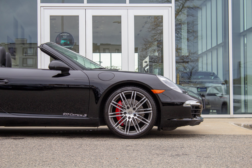 Used 2015 Porsche 911 Carrera S RWD image 5