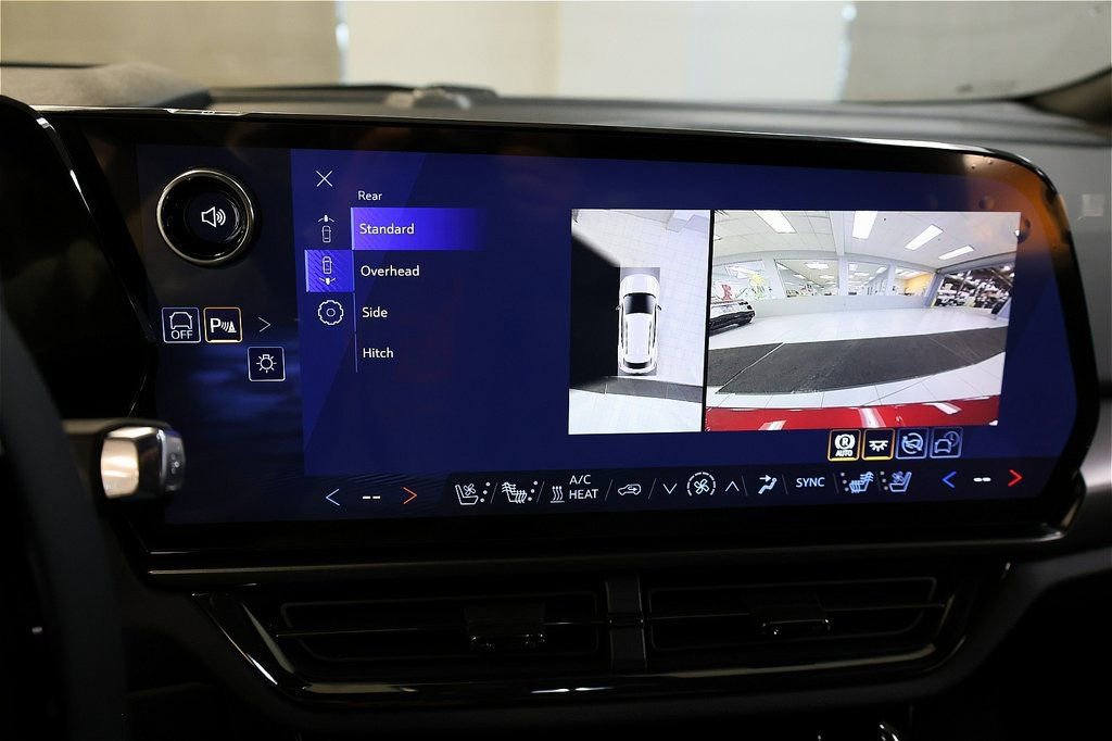 New 2026 Chevrolet Equinox EV RS image 43