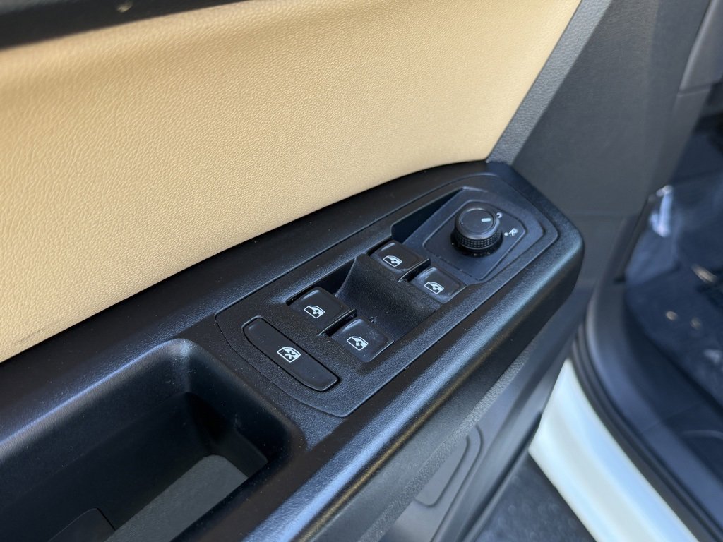 Used 2020 Volkswagen Atlas Cross Sport SE image 13