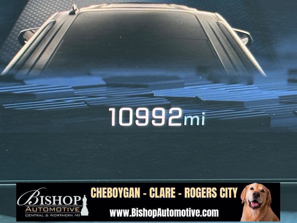 Used 2025 Chevrolet Tahoe Z71 image 4