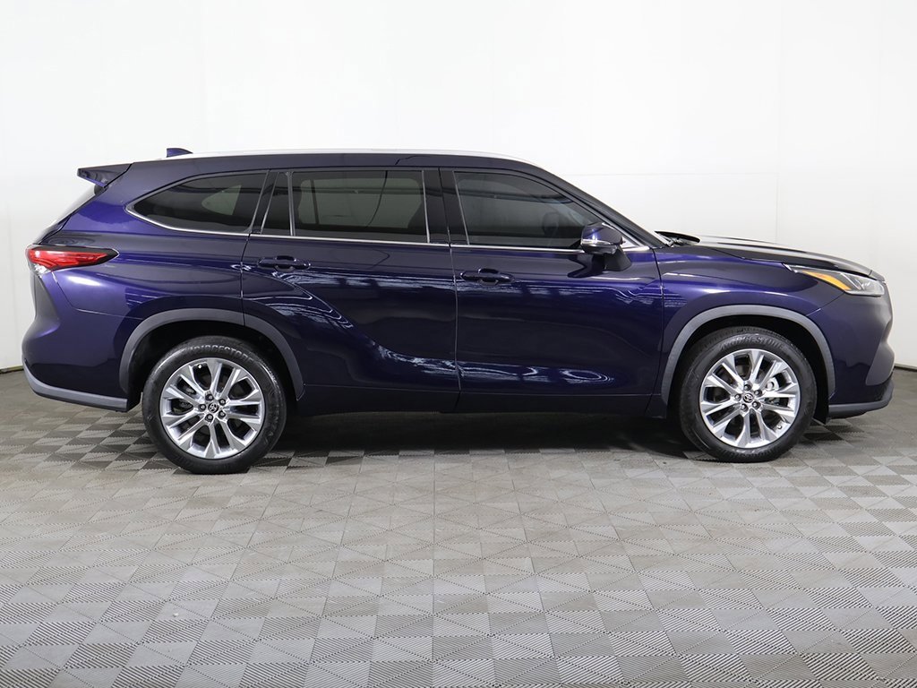 Used 2020 Toyota Highlander Limited image 21