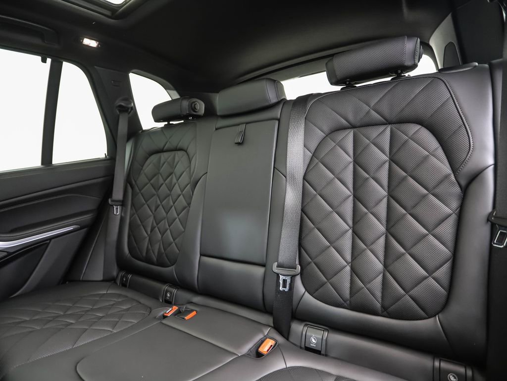 Certified 2023 BMW X5 M50i w/ Executive Package image 23
