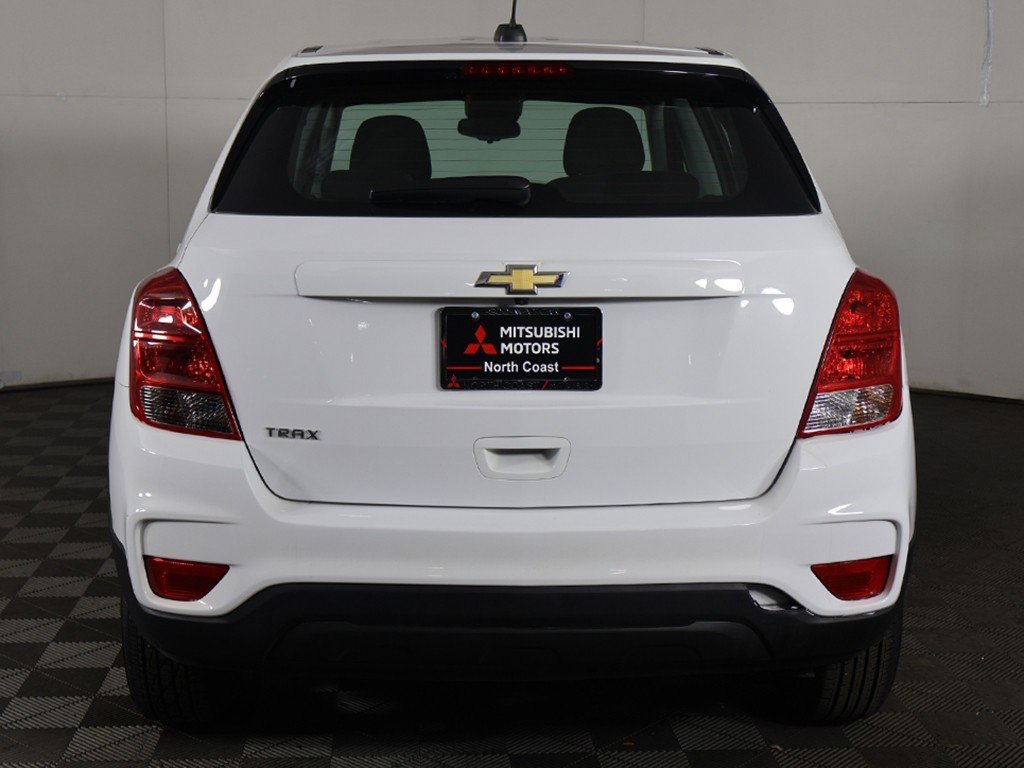 Used 2021 Chevrolet Trax LS image 9