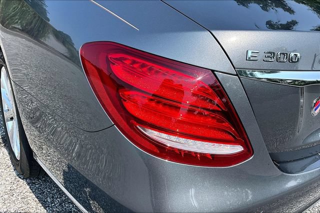 Certified 2018 Mercedes-Benz E 300 4MATIC image 17