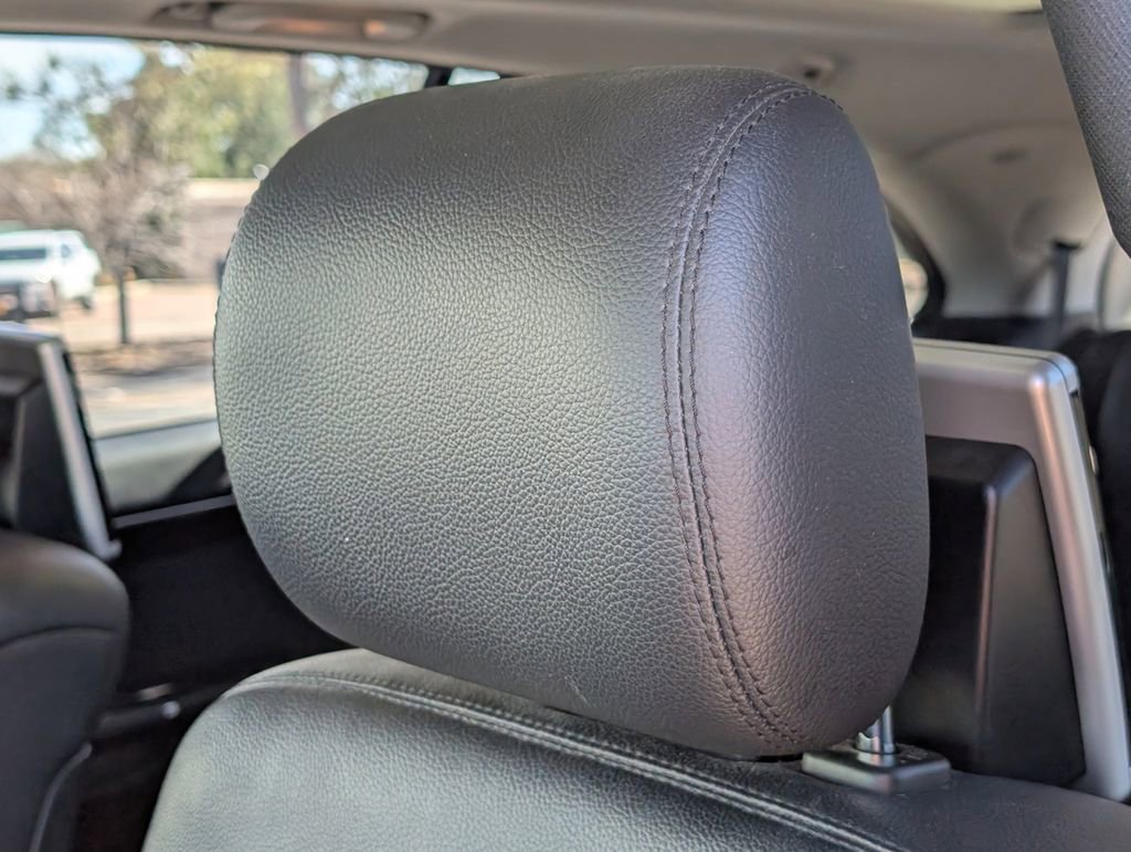 Used 2012 Mercedes-Benz R 350 R 350 image 13