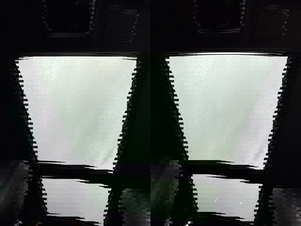 Used 2021 Land Rover Range Rover Sport HSE Silver Edition image 28