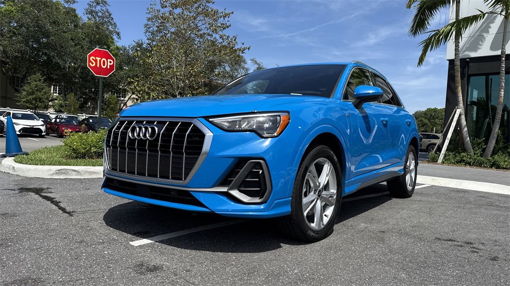 Used 2022 Audi Q3 2.0T Premium w/ Convenience Package image 32