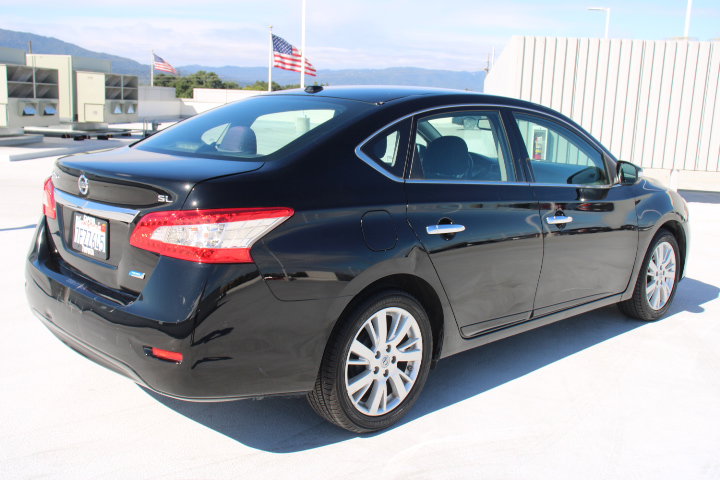 Used 2014 Nissan Sentra SL w/ Electronics Package FWD image 3
