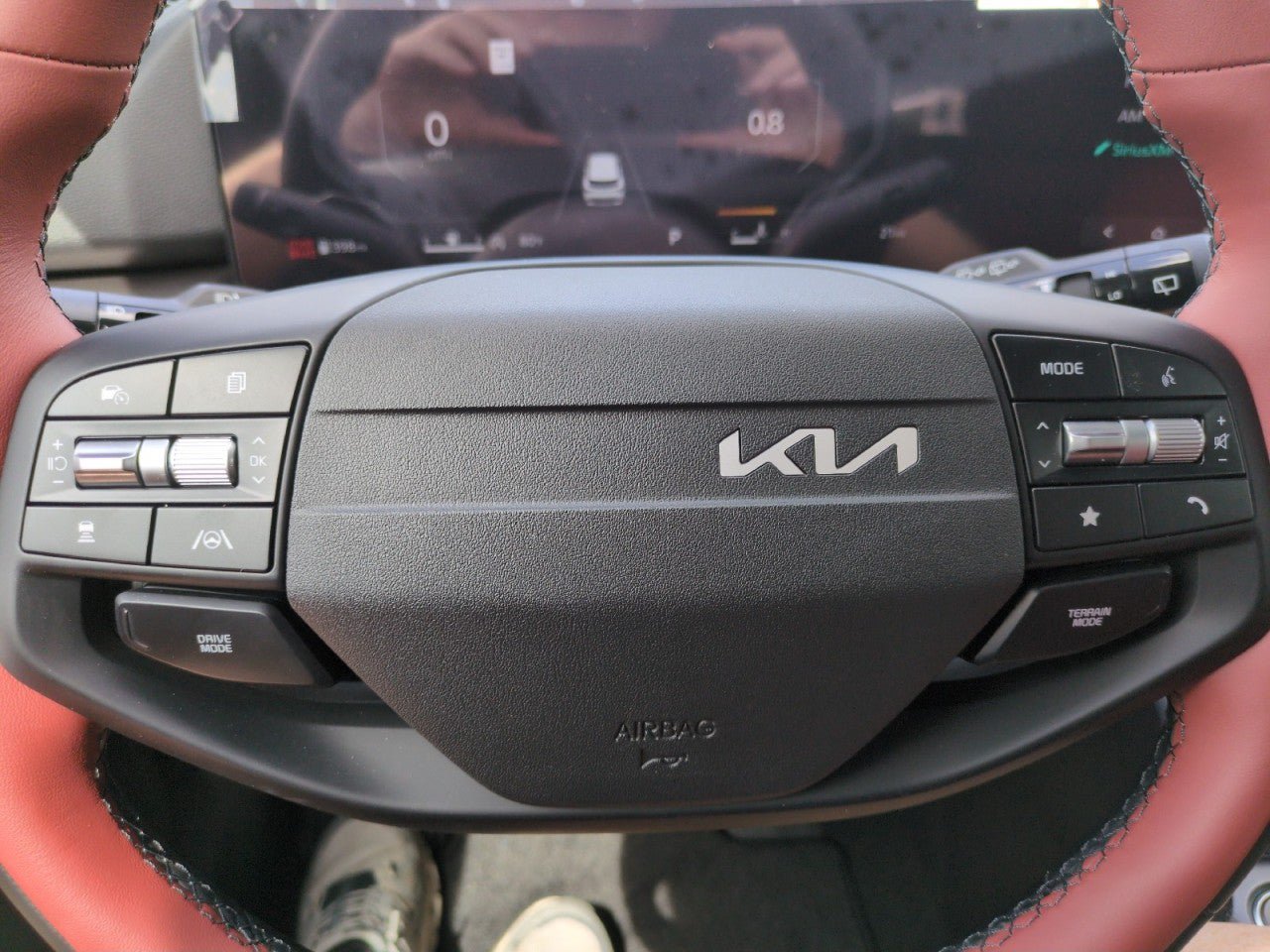 New 2026 Kia Sportage SX AWD/4WD image 17