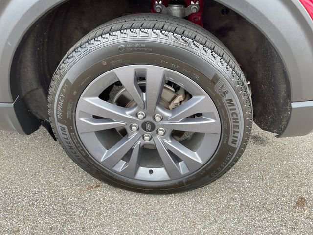 Used 2023 Ford Explorer XLT w/ Equipment Group 202A AWD/4WD image 46