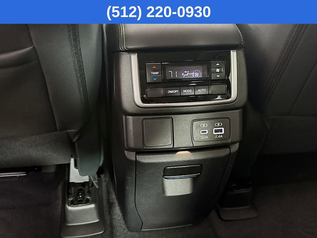 Used 2025 Subaru Ascent Onyx Edition image 30