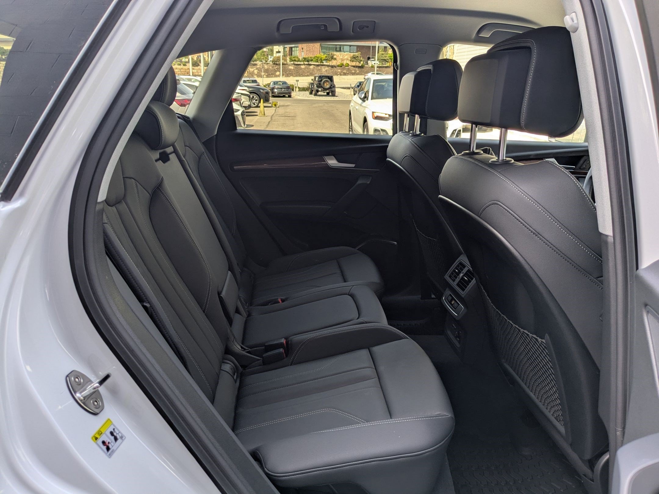 Certified 2024 Audi Q5 e Premium w/ Convenience Package AWD/4WD image 28