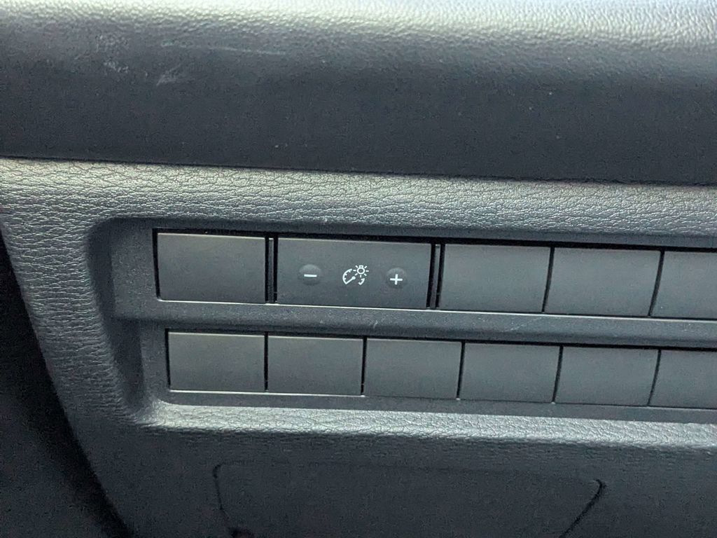 Used 2024 Mitsubishi Outlander SE image 26