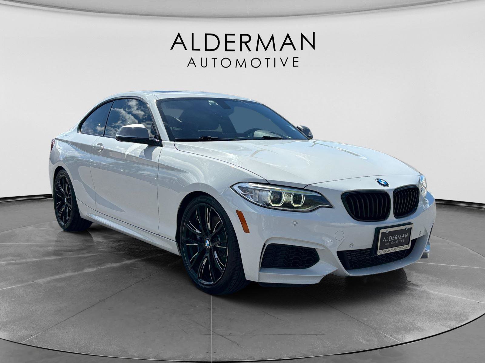 Used 2015 BMW M235i Coupe w/ Premium Package RWD image 7