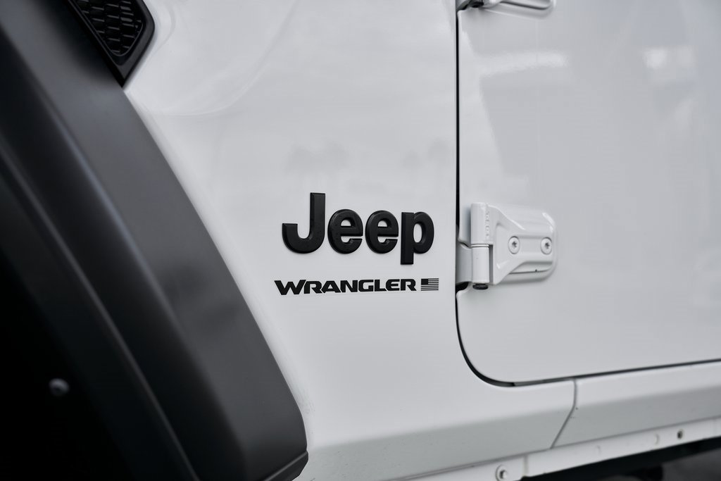 Used 2023 Jeep Wrangler Sport image 6