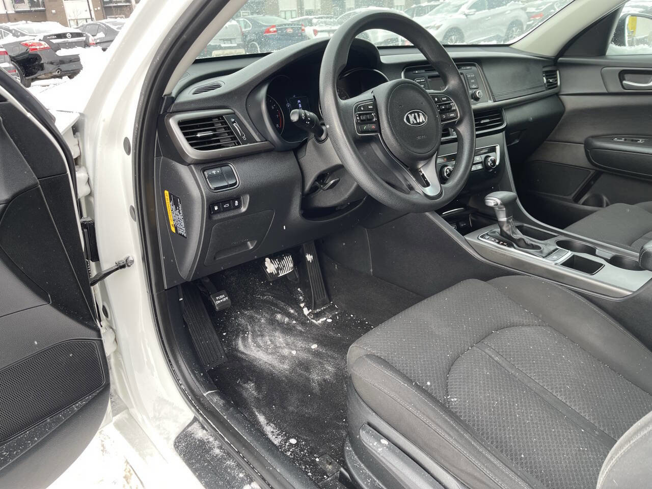 Used 2016 Kia Optima LX image 9