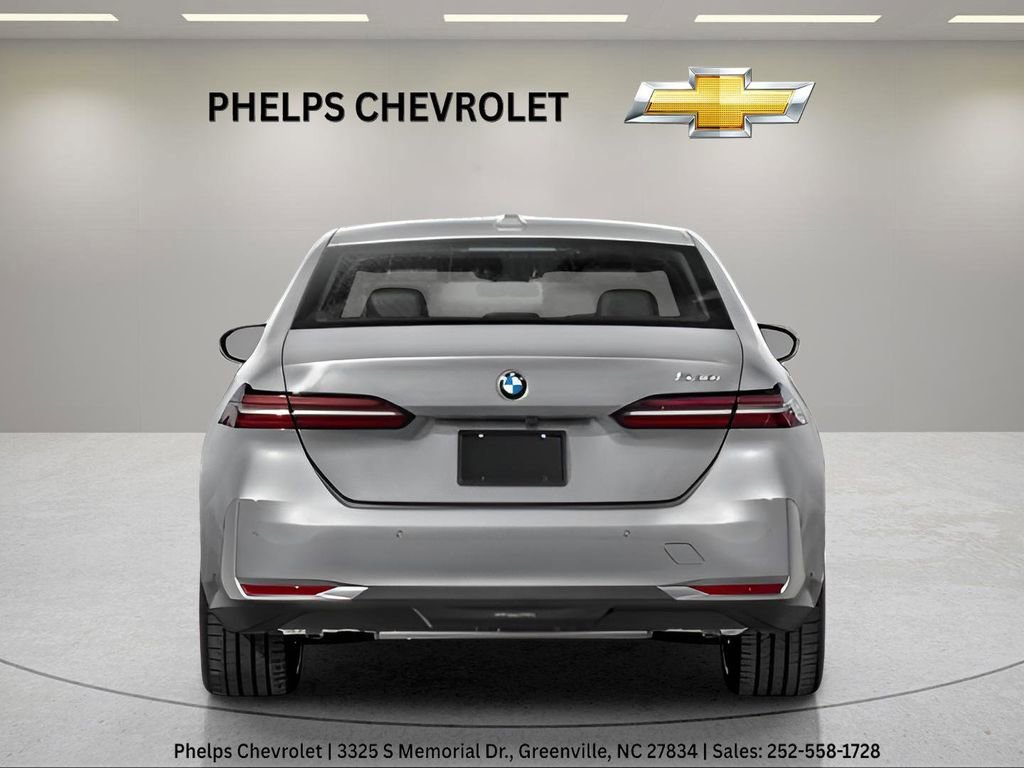 Used 2025 BMW 530i xDrive image 5