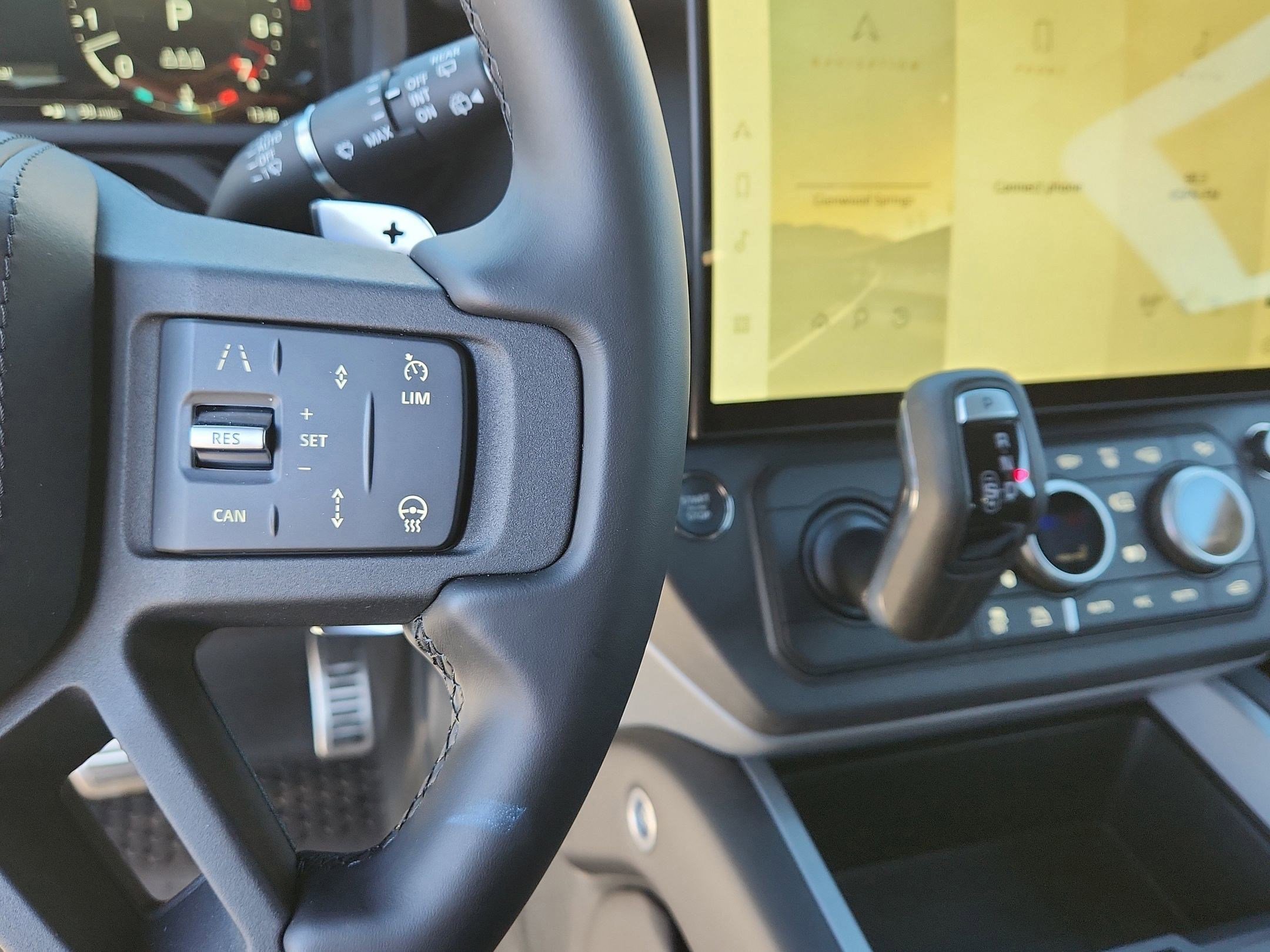 New 2026 Land Rover Defender 90 V8 image 17