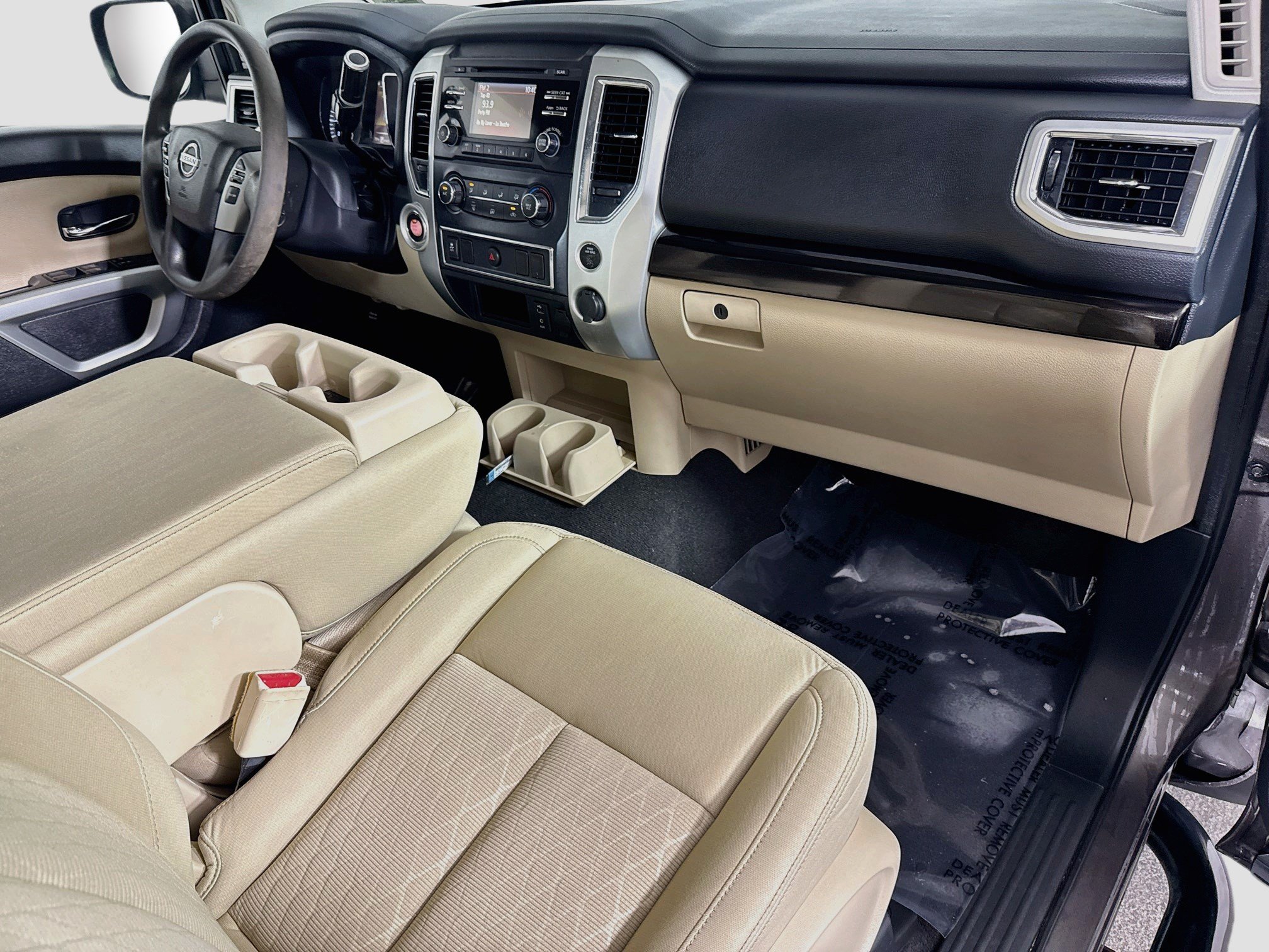 Used 2017 Nissan Titan SV RWD image 28