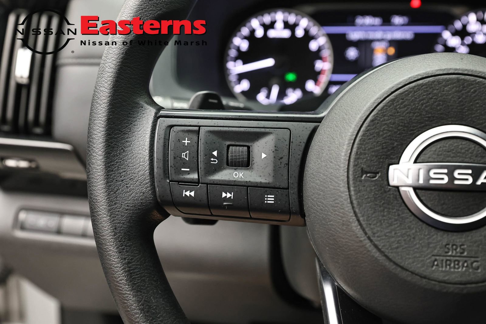 Used 2024 Nissan Pathfinder S AWD/4WD image 15