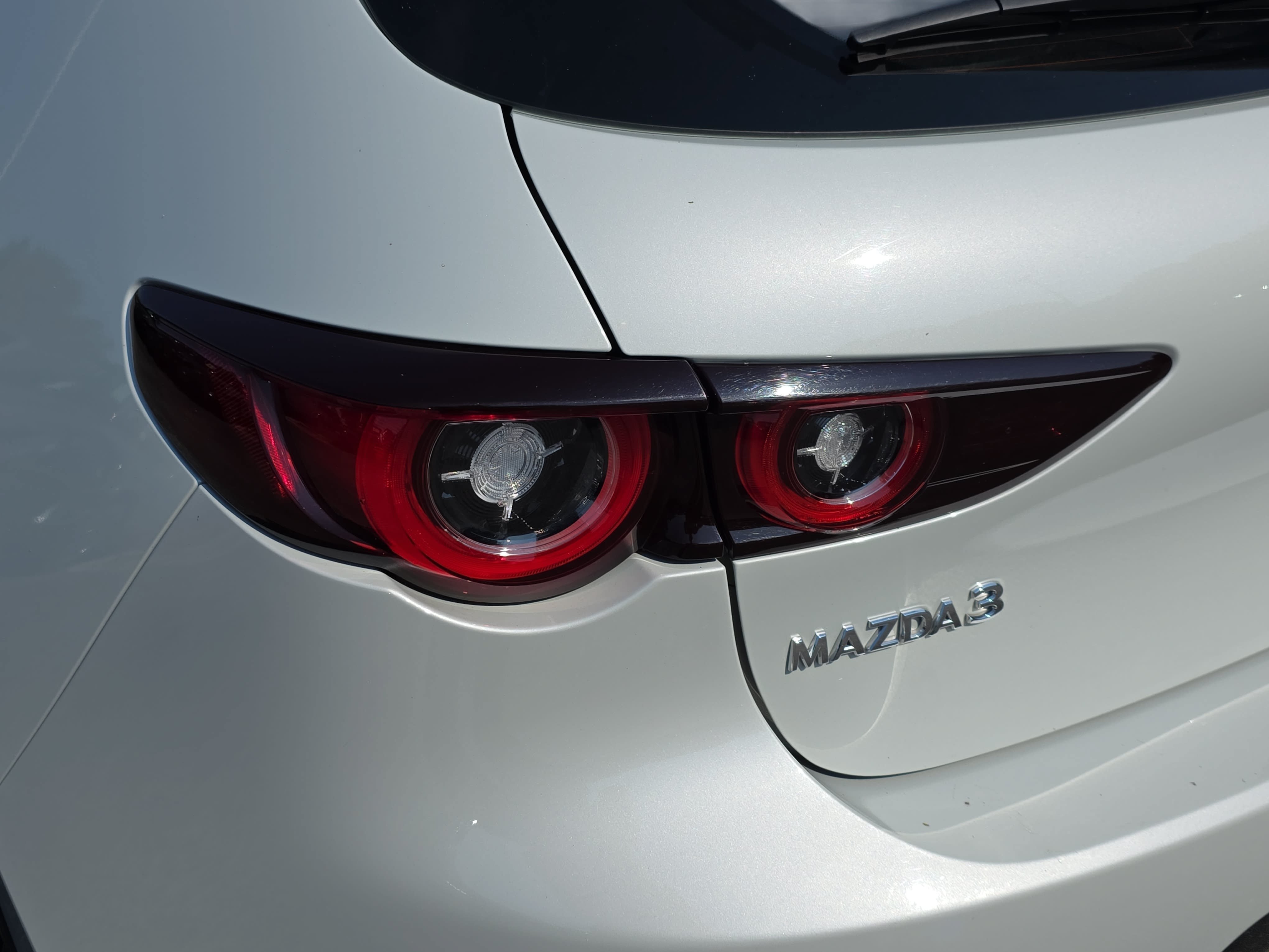 Used 2024 MAZDA MAZDA3 s FWD image 31