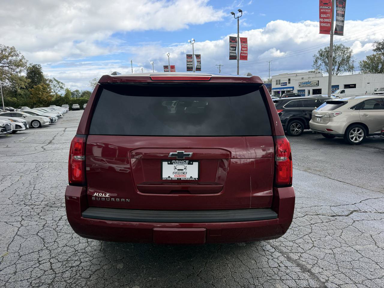 Used 2016 Chevrolet Suburban LT w/ Luxury Package AWD/4WD image 6