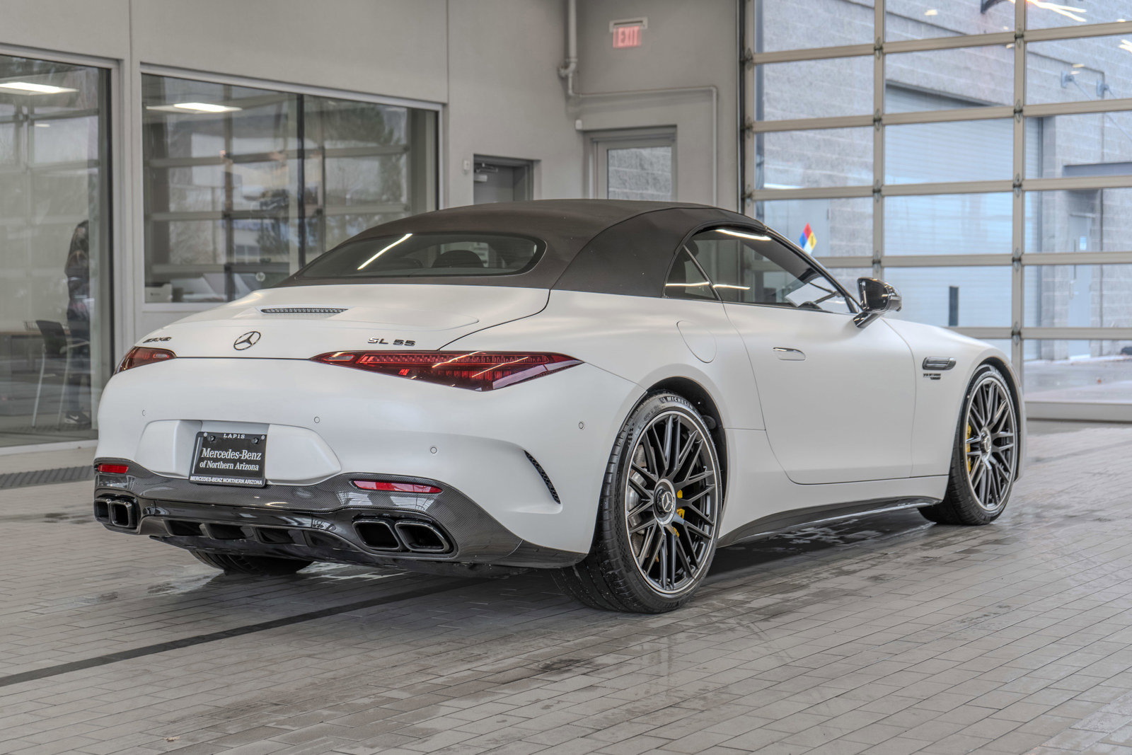 Used 2022 Mercedes-Benz SL 55 AMG 4MATIC image 32